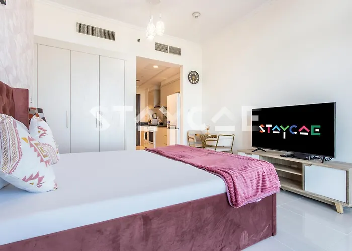 Staycae Holiday Homes - Carson Towers